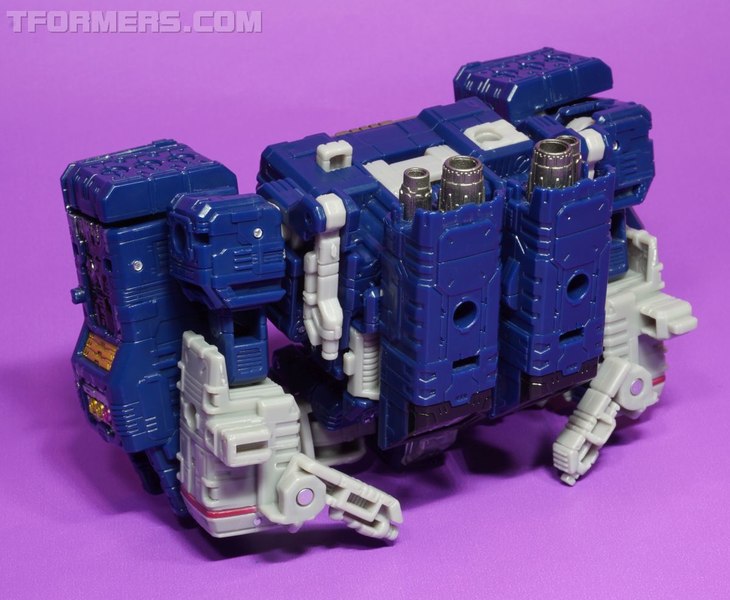 War For Cybertron Siege Soundwave Voyager Figure  (50 of 55)